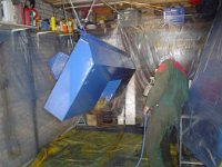 Most important: the first thing you see of the 101! A very good looking: Royal Blue Nose!