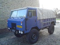 Brandnew hood fitted in Sand color made by Allwheeltrim